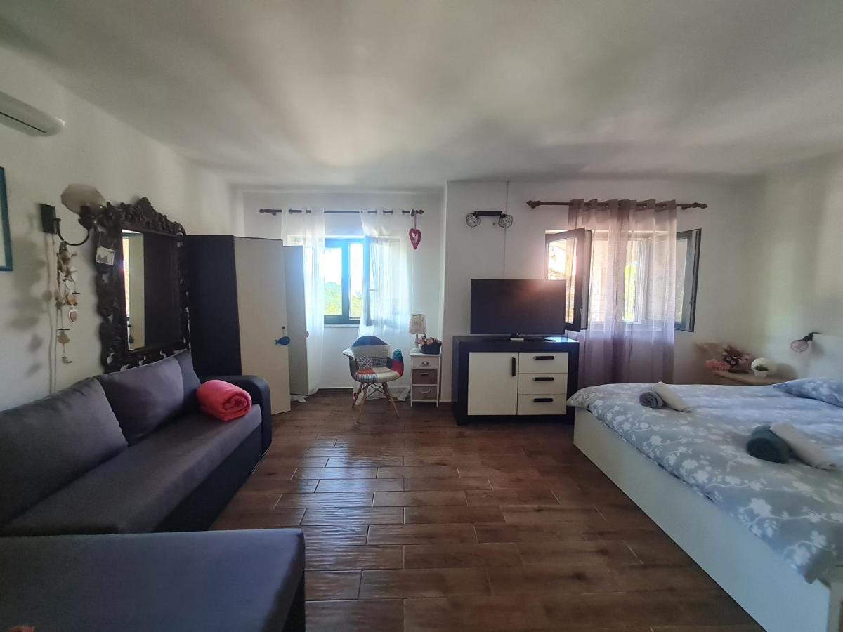 Apartment Sunshine Mali Losinj Exterior photo